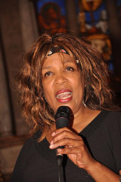 min 2011 08 14 gospel 086